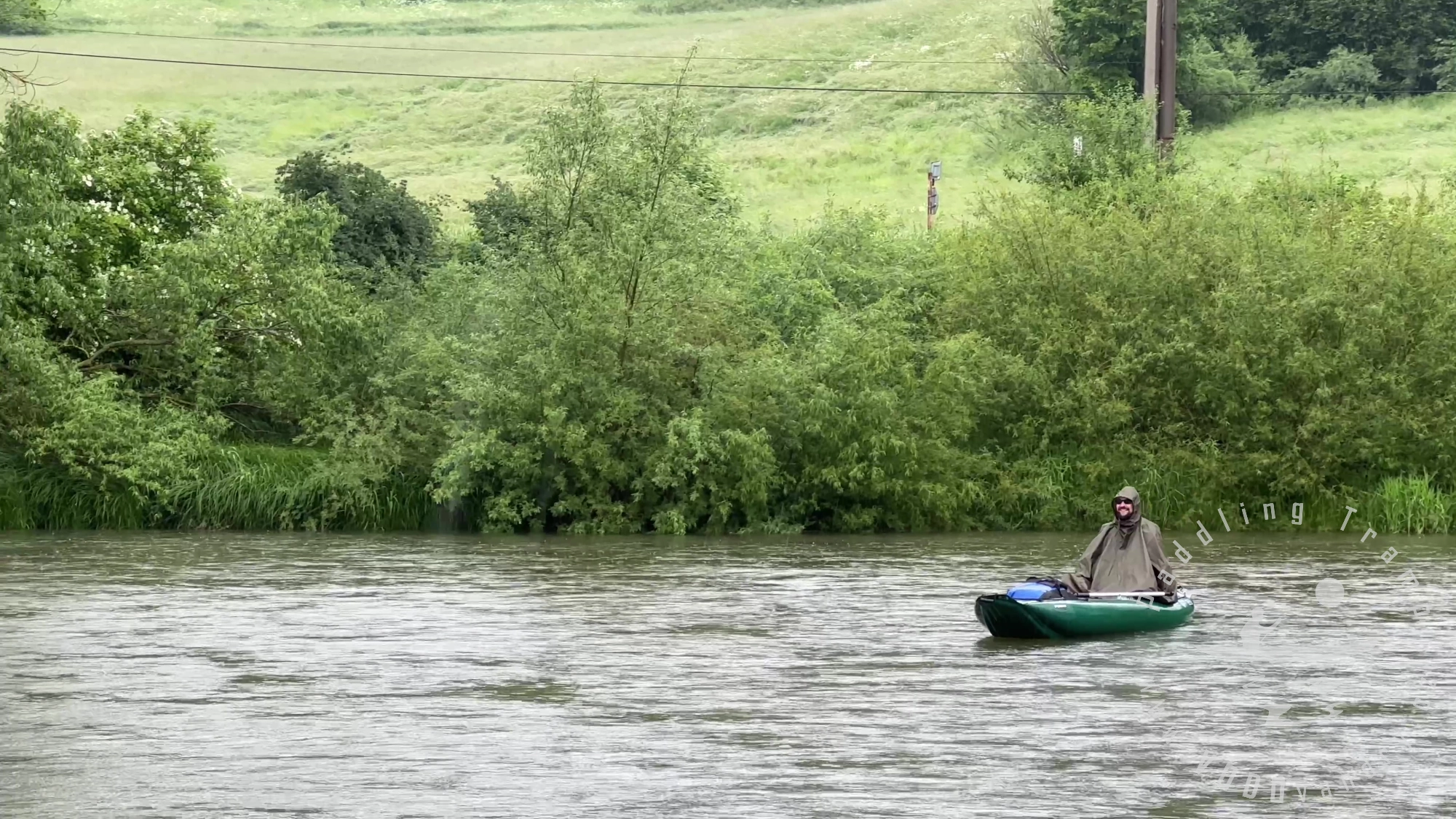 VODOvandr: 2 dny na řece Oravě v dešti | Táboření nad řekou | Oravský hrad | Kánoe Gumotex Pálava